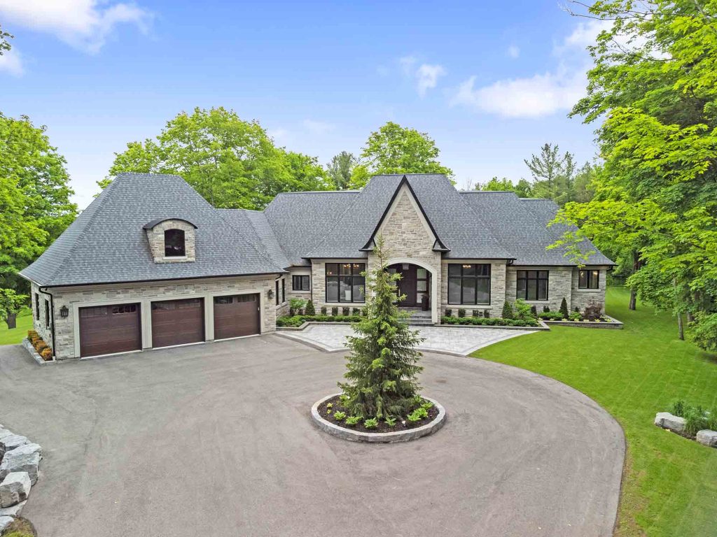 The Forest Manor — photo 3